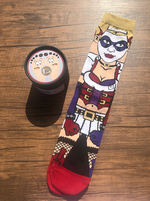 dawn hartill add harley quinn feet photo