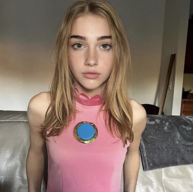 hazel lush ts - cuckold bi story mompov alejandra