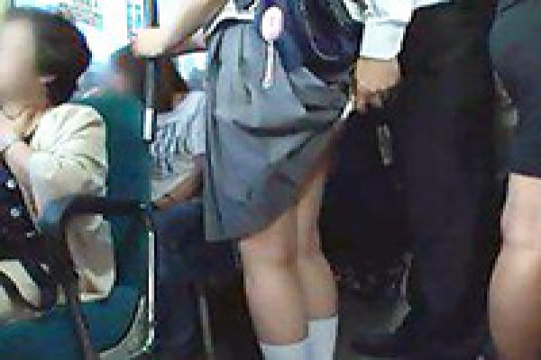 japanese schoolgirl groped