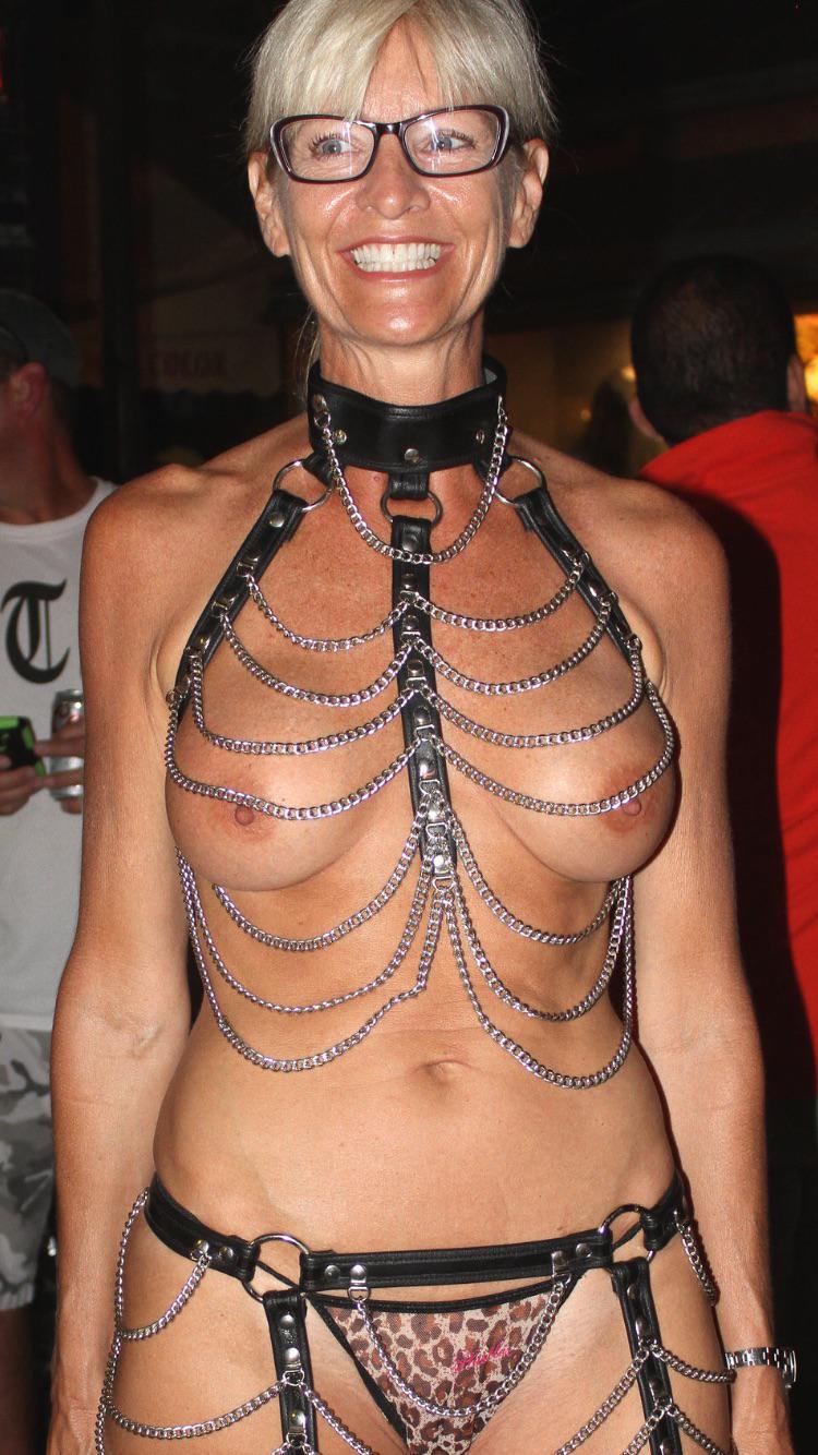bobby kunkle recommends kinky gilf pic