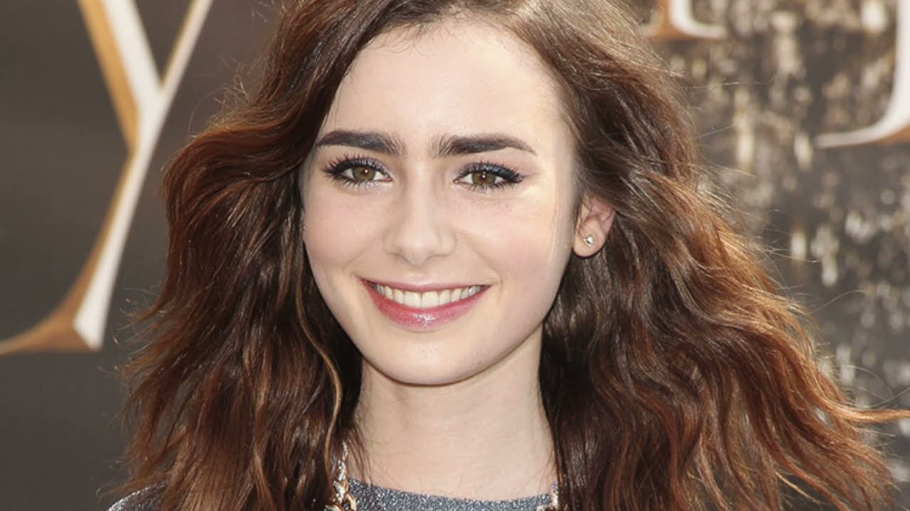 Lily Collins Sexiest son kissing