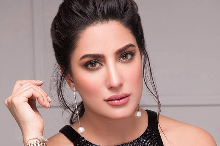 Best of christmas sex video alyssa robb share mehwish hayat leaked video photos
