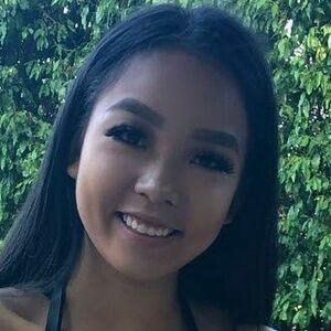 nataliexking onlyfans leaked - guy swallow shemale cum lindabluee chaturbate