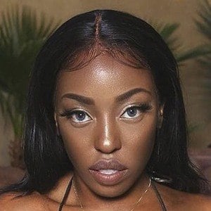 niyah renee - women sexx sophia di martino sexy