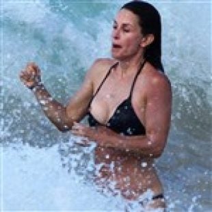 bryan bauman share nude pictures of courteney cox photos