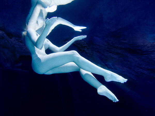 adriana canedo recommends Nude Women Underwater