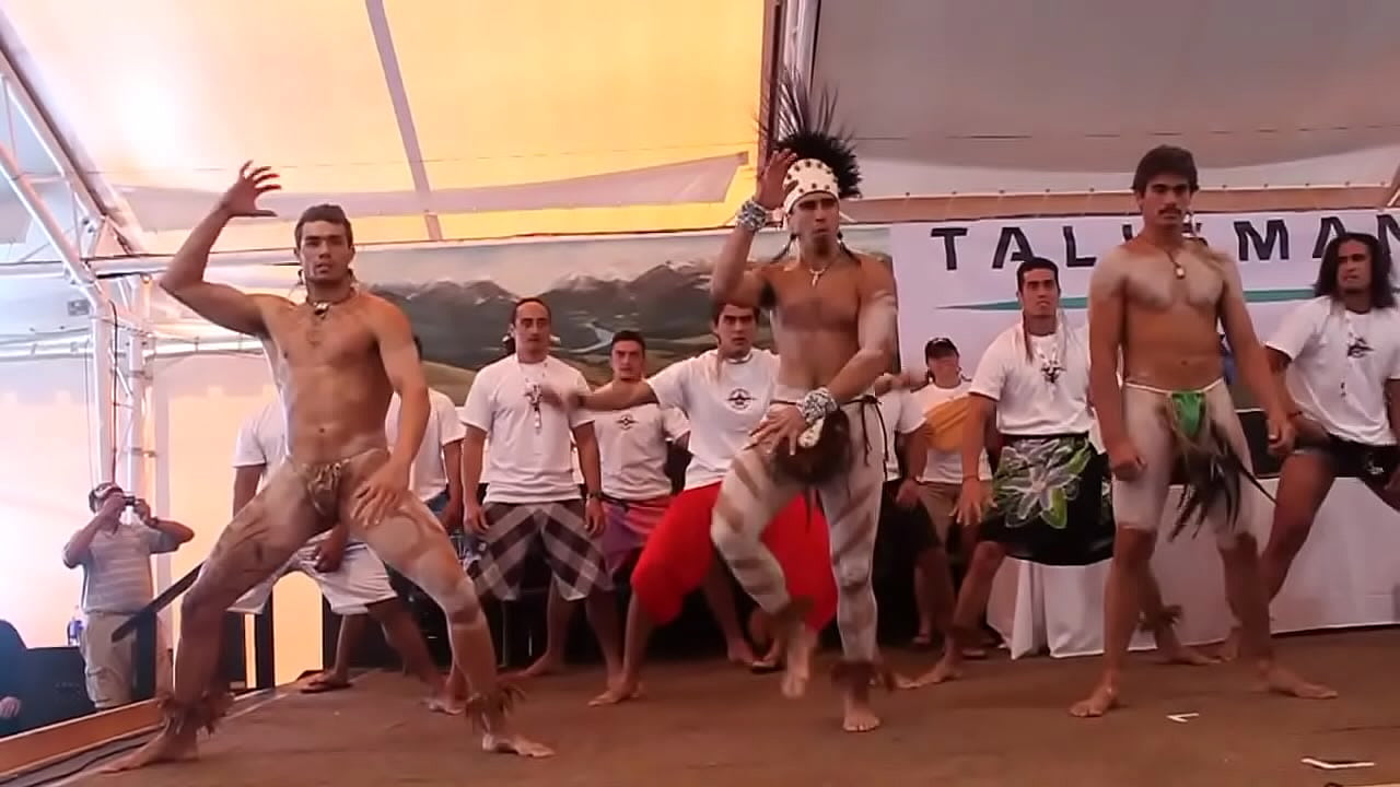 polynesian naked men