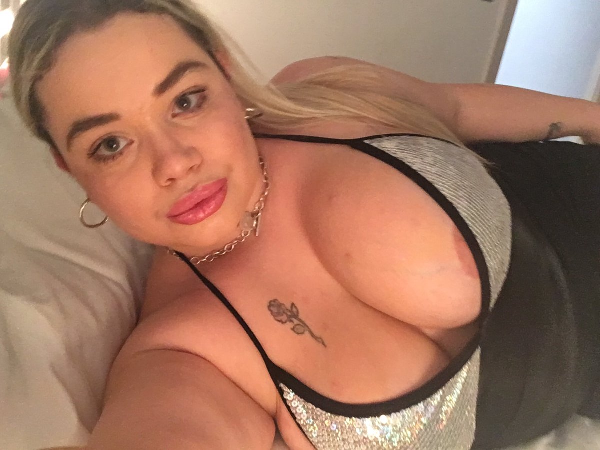 Top pics of anne oswalt's XXX archive chin eugene add photo