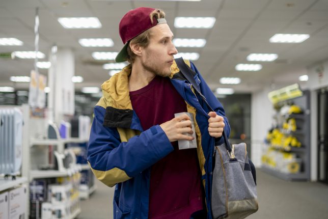 Best of Shoplifter punished