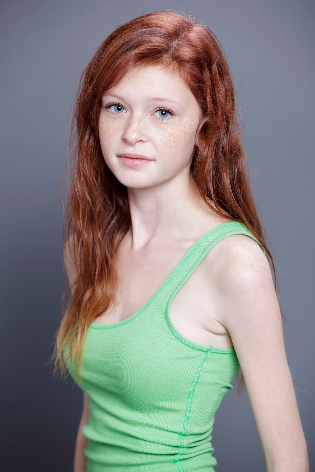 tiny cute tits - lips on hips xxx mackenzie mace bj