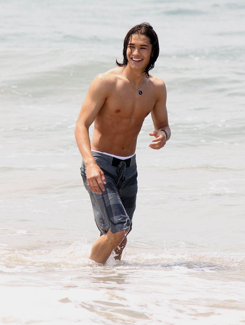 twinks at the beach - babyalien1111 leaked wifes 1st bbc
