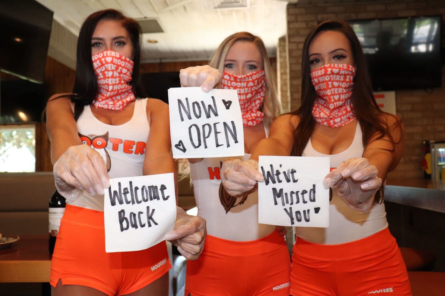 welcome to big hooters - tiffany luu gloryhole alexis texas smoking