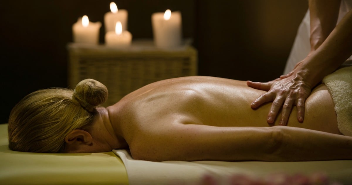 Wife Tricked By Masseuse hall rio aimee baker recommends Wife Tricked By Masseuse